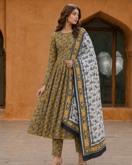 3Pc Printed Lawn Suits- (25 Design Available ) for Women (Unstitched)
